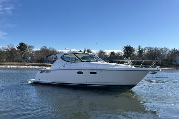 2008 Tiara Yachts 3900 Sovran