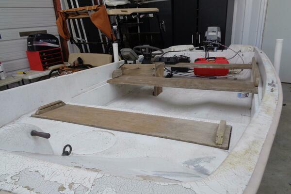 13ft Boston Whaler Yacht For Sale