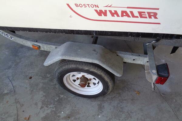 13ft Boston Whaler Yacht For Sale