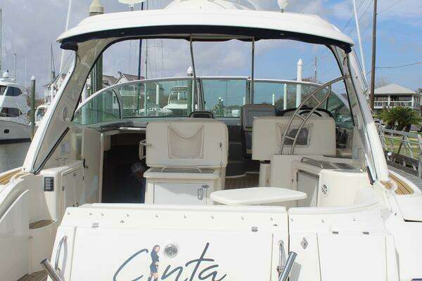 2007 Cruisers Yachts 42