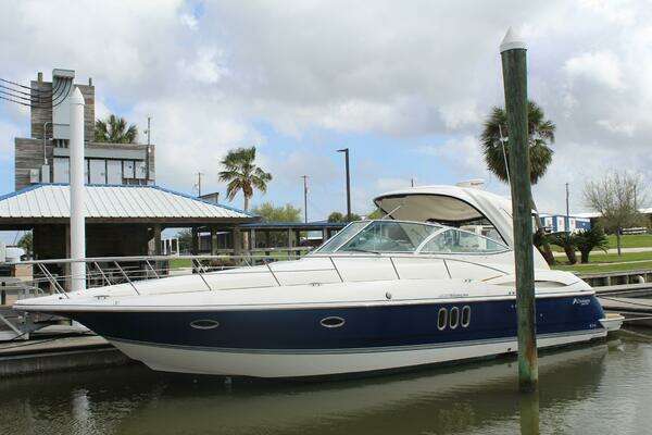 2007 Cruisers Yachts 42