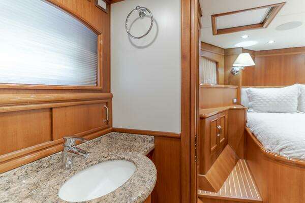 Grand Banks 59 Aleutian RP Yacht For Sale