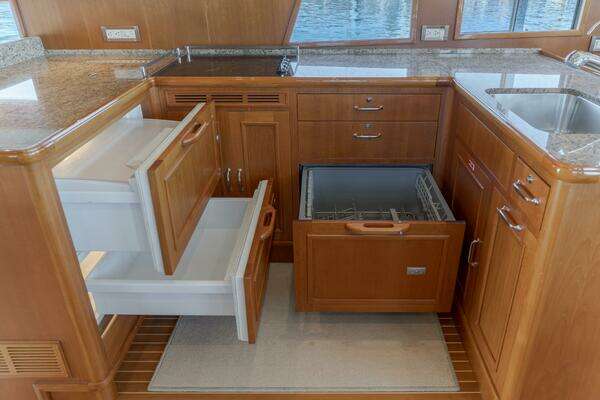Grand Banks 59 Aleutian RP Yacht For Sale