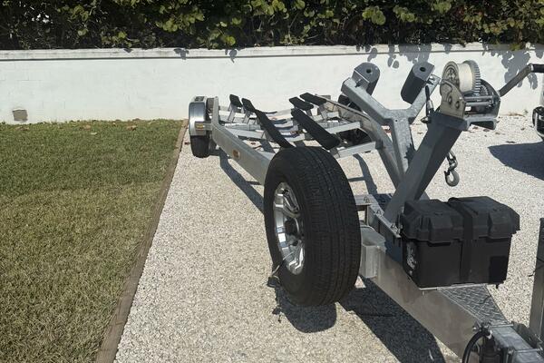 26ft Yellowfin Yacht For Sale