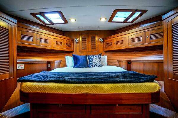 Marlow 70E Yacht For Sale