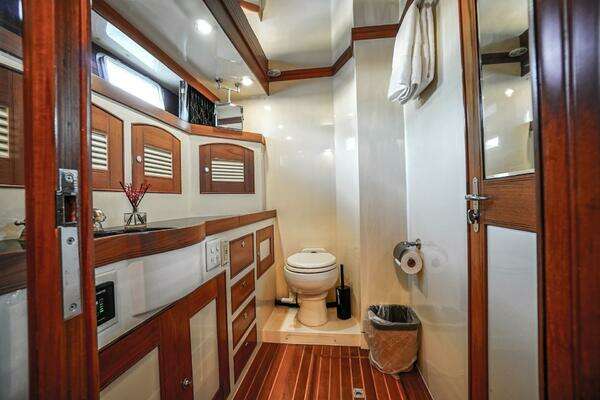 Marlow 70E Yacht For Sale