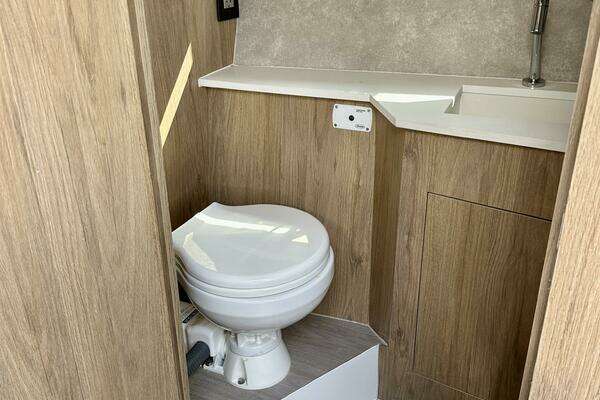 NX Boats 360 Sport Coupe Yacht For Sale