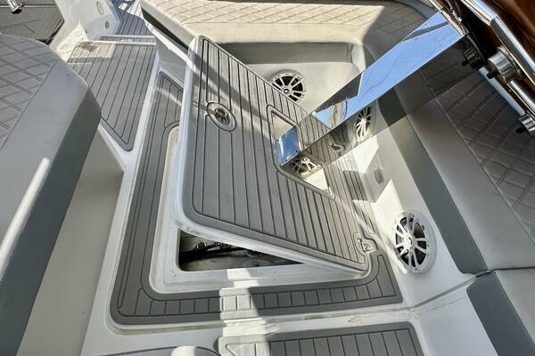 35ft NX Boats Yacht For Sale