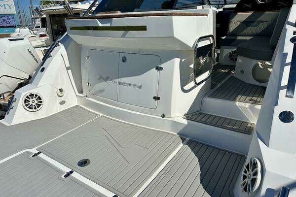 NX Boats 360 Sport Coupe Yacht For Sale