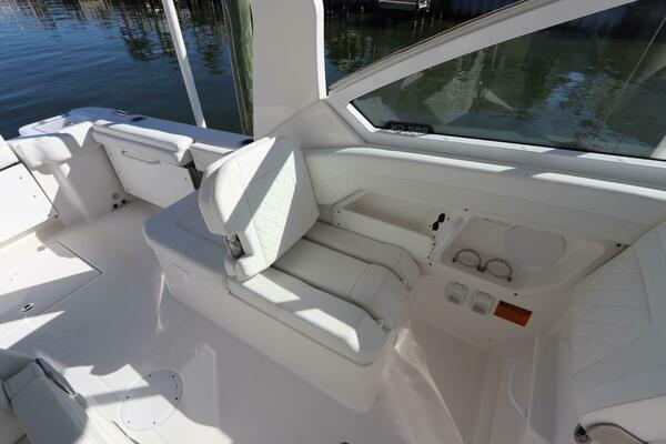 26ft Edgewater Yacht For Sale