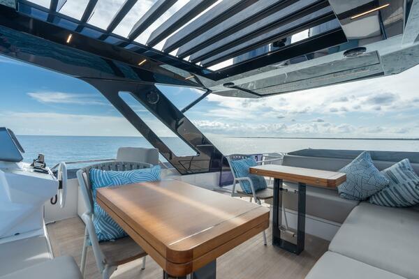 72ft Ferretti Yachts Yacht For Sale