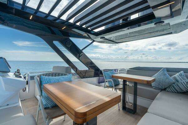 Ferretti Yachts 720 Yacht For Sale