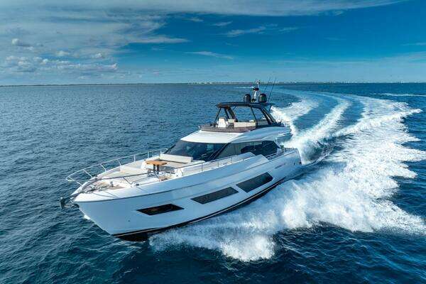 Ferretti Yachts 720 Yacht For Sale