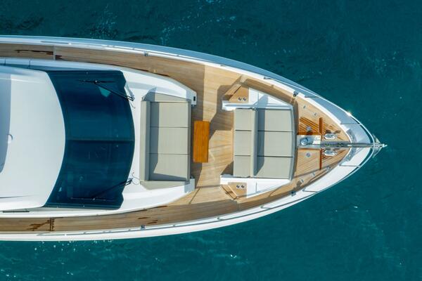 72ft Ferretti Yachts Yacht For Sale