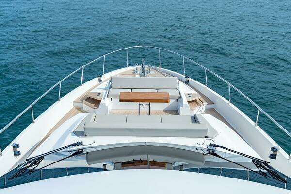 Ferretti Yachts 720 Yacht For Sale