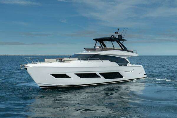 Ferretti Yachts 720 Yacht For Sale