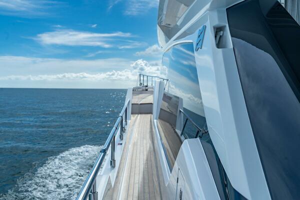 72ft Ferretti Yachts Yacht For Sale