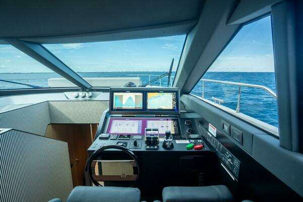 Ferretti Yachts 720 Yacht For Sale