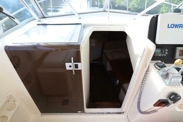 30ft Pursuit Yacht For Sale