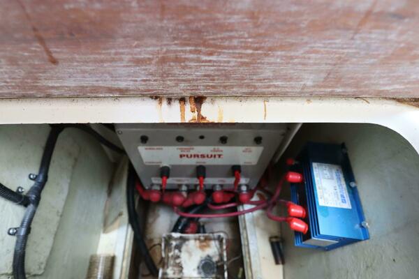 30ft Pursuit Yacht For Sale