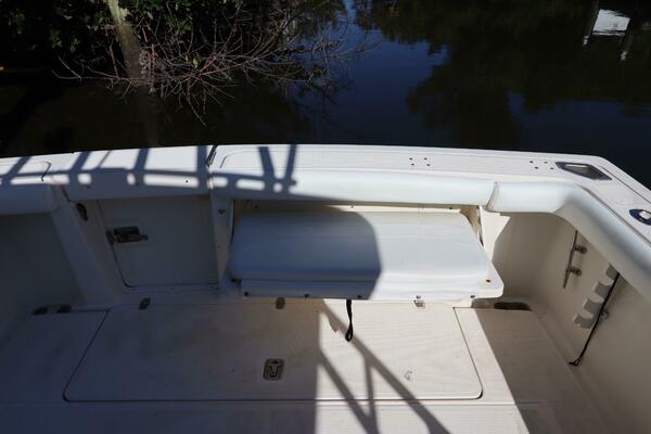 30ft Pursuit Yacht For Sale