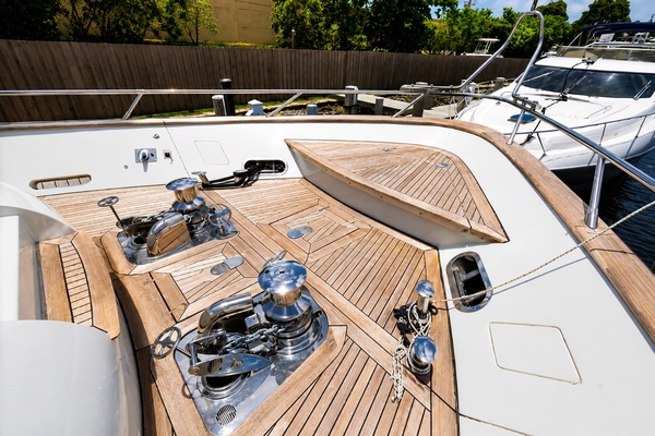 90ft Maiora Yacht For Sale