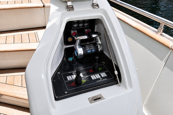 90ft Maiora Yacht For Sale