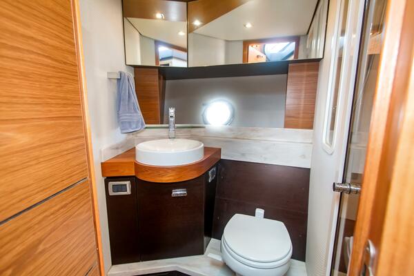 POUR IT ON 39ft Tiara Yachts Yacht For Sale