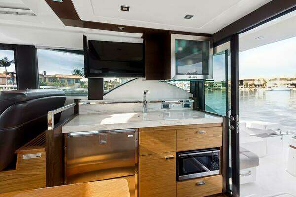 Tiara Yachts 39 Coupe Yacht For Sale