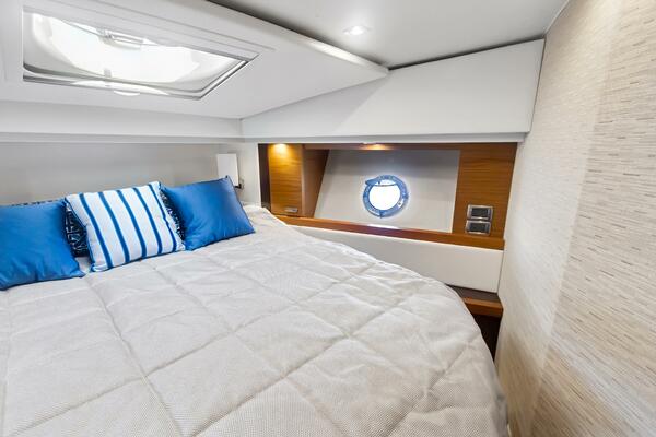 POUR IT ON 39ft Tiara Yachts Yacht For Sale