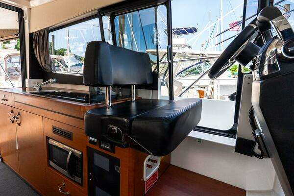 Jeanneau NC 11 Yacht For Sale