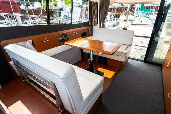 Jeanneau NC 11 Yacht For Sale