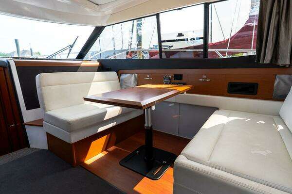 Jeanneau NC 11 Yacht For Sale
