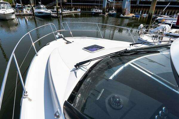 Jeanneau NC 11 Yacht For Sale