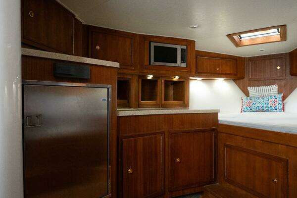 Out Island SeaTek 36 Express Yacht For Sale