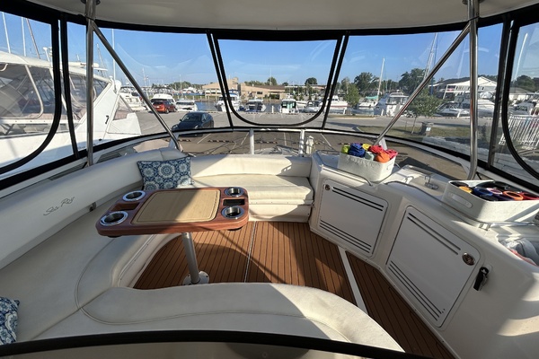 56ft Sea Ray Yacht For Sale