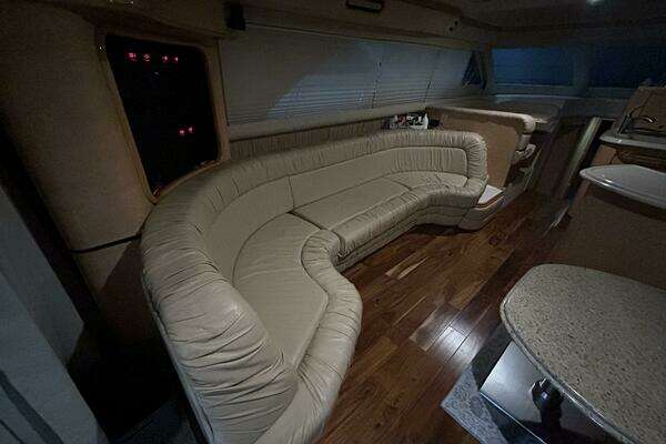 Sea Ray 560 Sedan Bridge Yacht For Sale