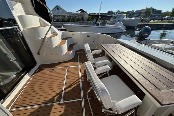 56ft Sea Ray Yacht For Sale