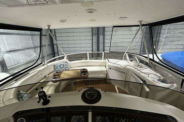 Sea Ray 560 Sedan Bridge Yacht For Sale