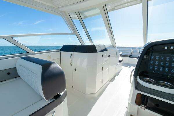 World Cat 400 DC-X Yacht For Sale