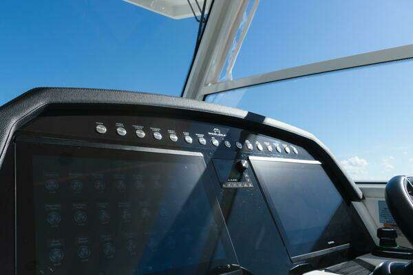 World Cat 400 DC-X Yacht For Sale