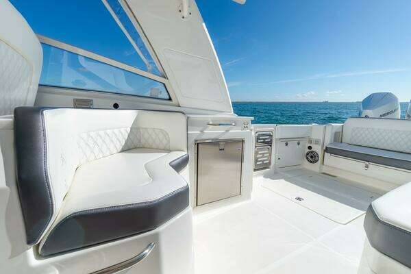 World Cat 400 DC-X Yacht For Sale