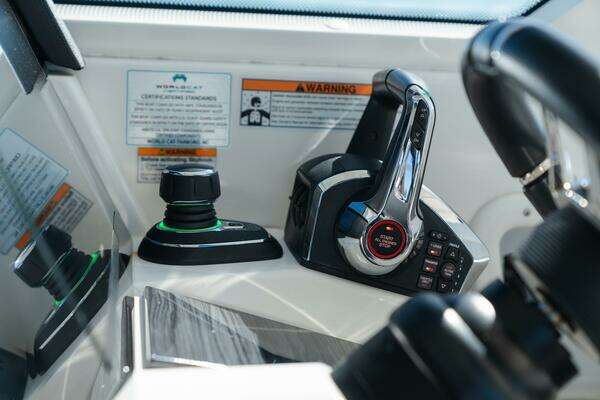 World Cat 400 DC-X Yacht For Sale