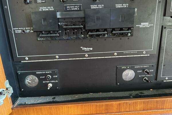 Viking 58 Convertible Yacht For Sale