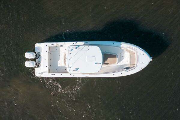 Center Console 330 Outrage Yacht For Sale