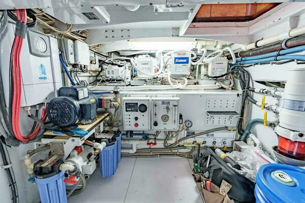 Shotgun 55ft Merritt Yacht For Sale