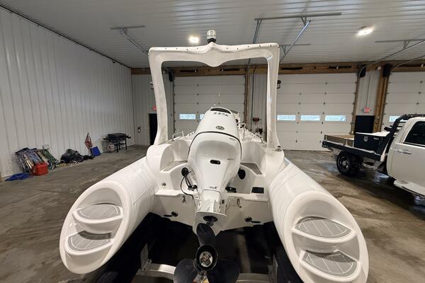 19ft Paradise Powerboats Yacht For Sale