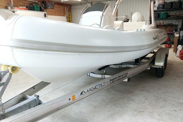 19ft Paradise Powerboats Yacht For Sale