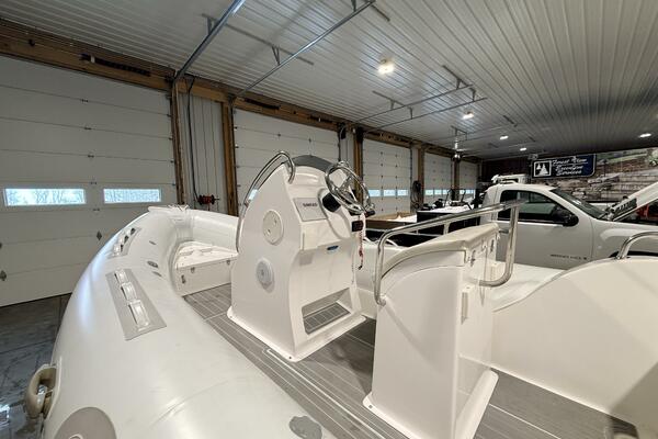 19ft Paradise Powerboats Yacht For Sale