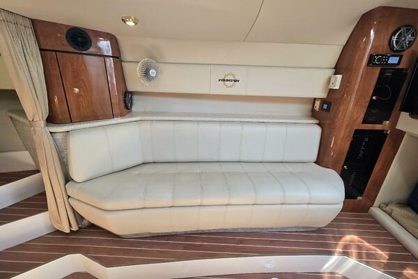 38ft Fountain Yacht For Sale
